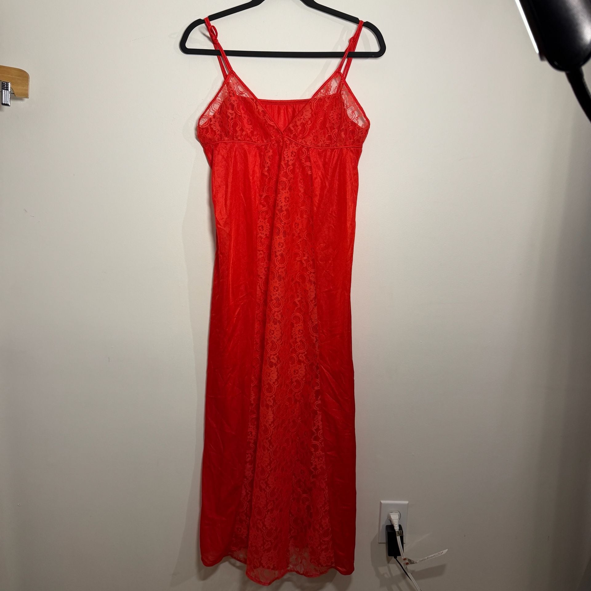 Vintage Spotlight Red Lace Long Nightgown Size Medium Made in USA 2