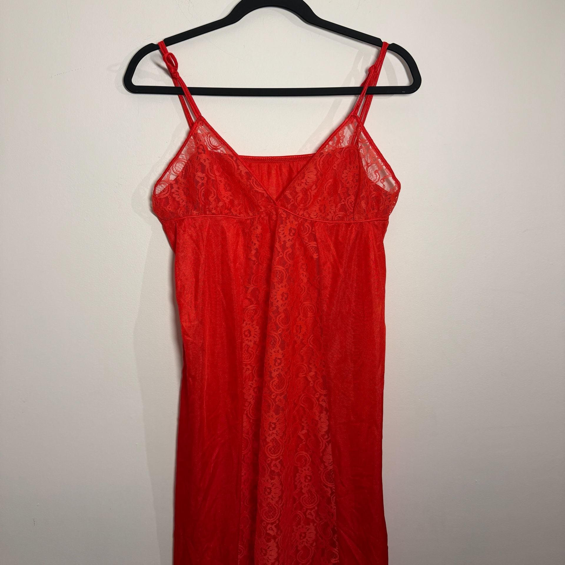 Vintage Spotlight Red Lace Long Nightgown Size Medium Made in USA 3
