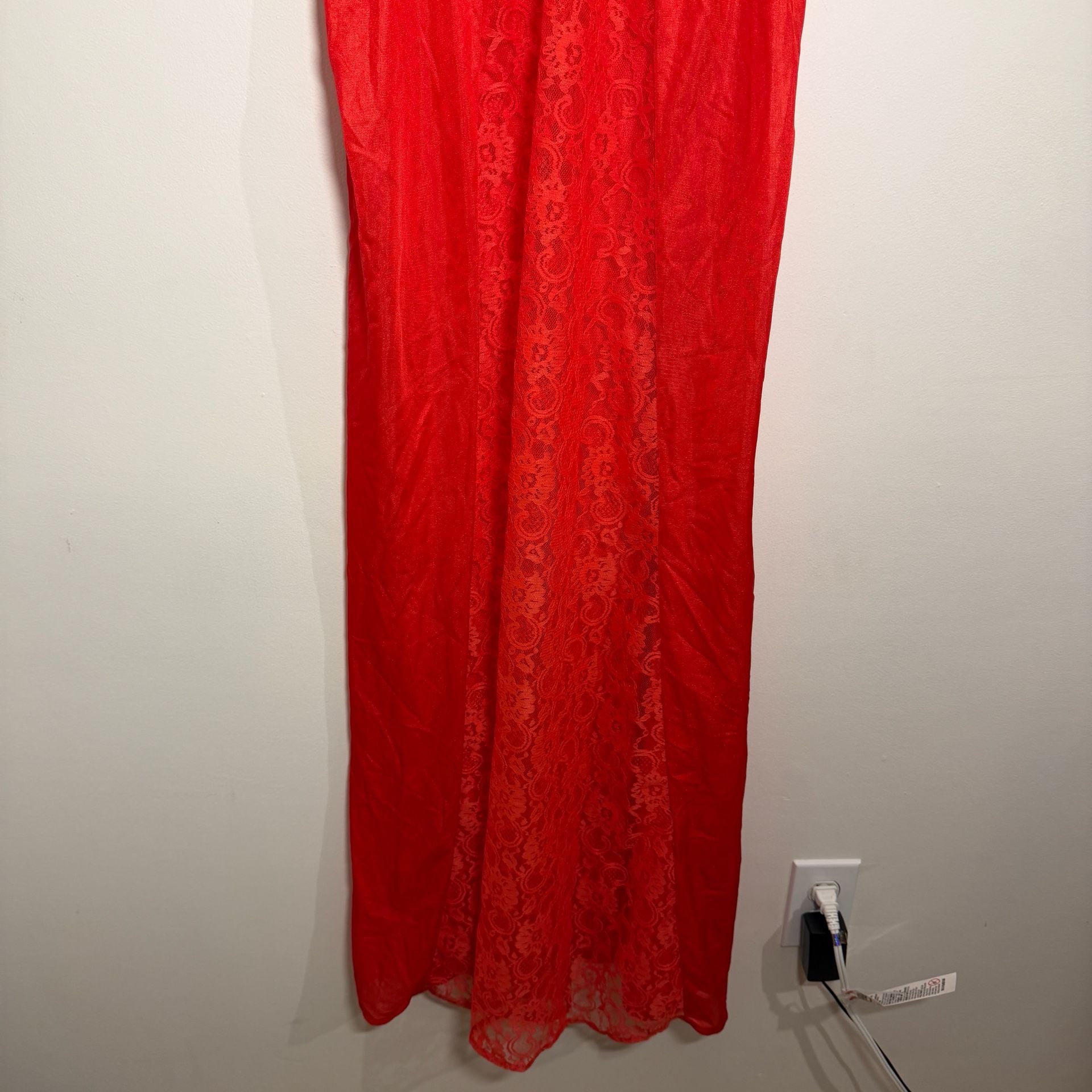 Vintage Spotlight Red Lace Long Nightgown Size Medium Made in USA 4