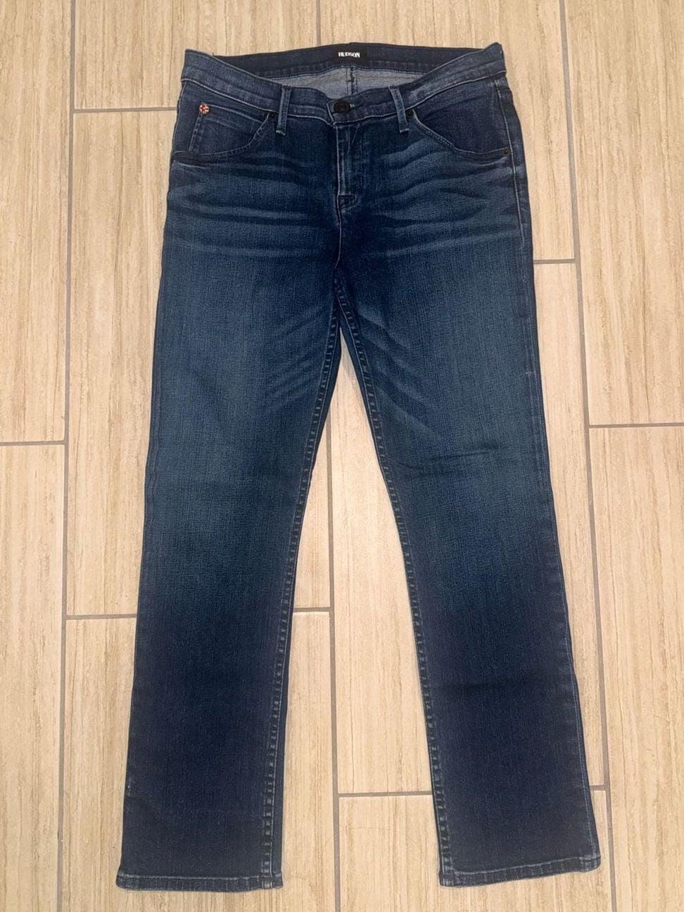 Hudson bailee mid rise crop baby foot jeans Size 29 2