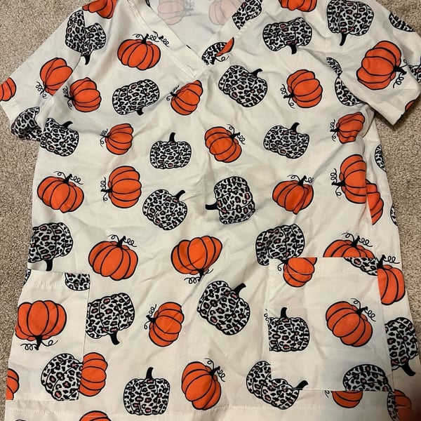 Women's Pumpkin Leopard Print V-Neck Short Sleeve Scrub Top- Small