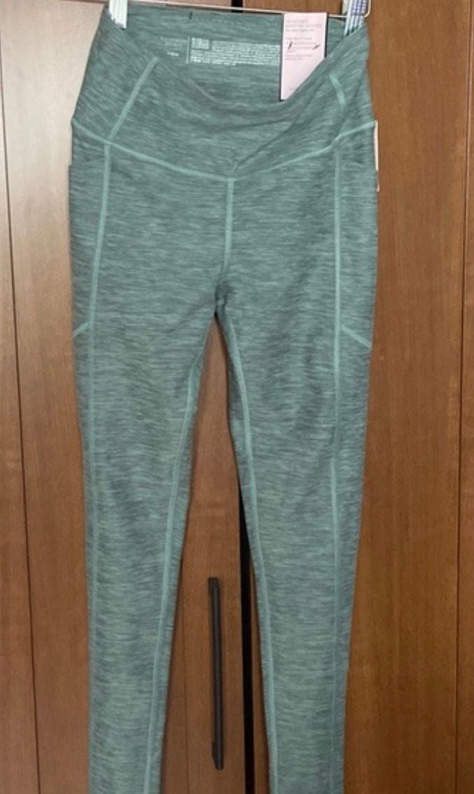 Victoria's Secret Seafoam High-Rise Studio 7/8 Legging Soft Pockets Size 2 5