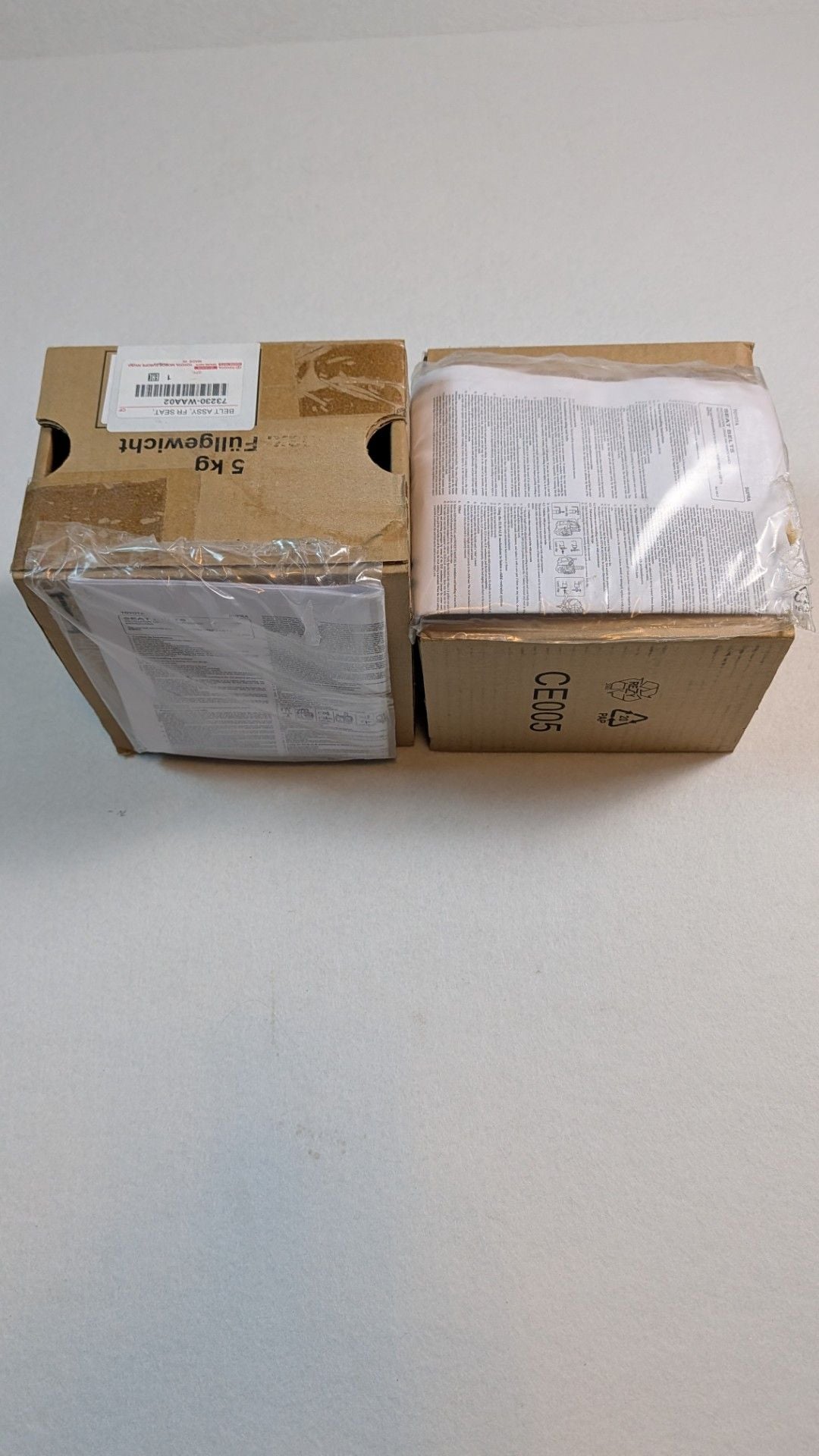 Toyota Genuine Parts Front Seat Belt Assembly 73230-WAA02 (2 Boxes) 5