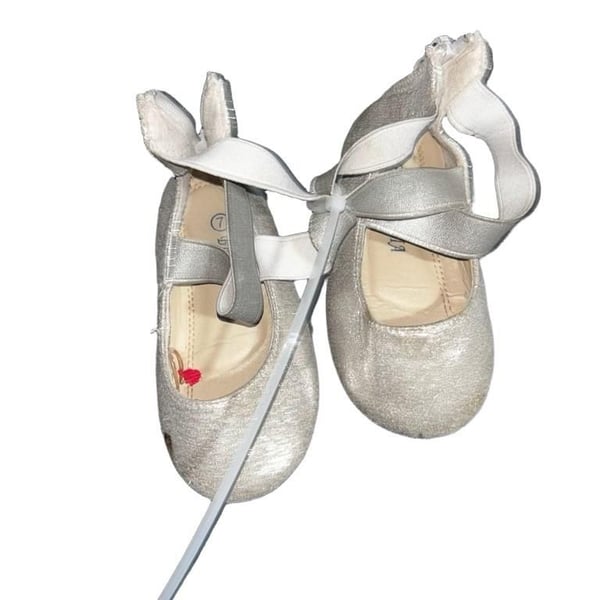 Baby Girls Silver Metallic Ballerina Shoes Size 7