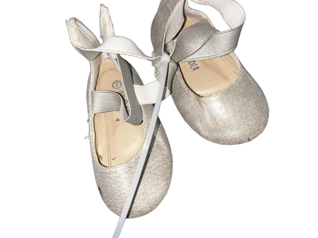 Baby Girls Silver Metallic Ballerina Shoes Size 7 2