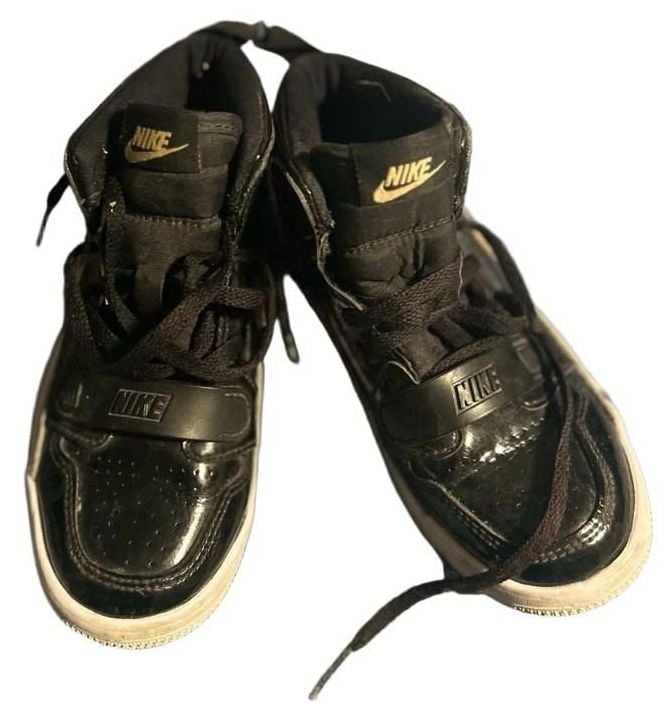 Kids Nike Air Jordan Legacy 312 Black Metallic Gold / White Shoes 5