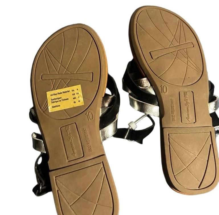 American Eagle Girls Metallic Strappy Thong Flat Sandals Size 10 3
