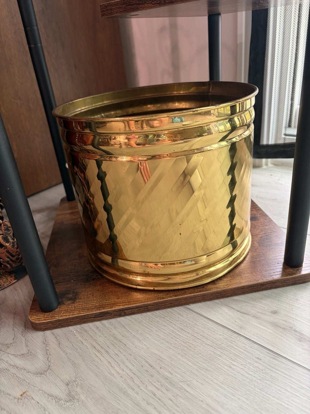 Vintage Solid Brass Swirl Planter 1