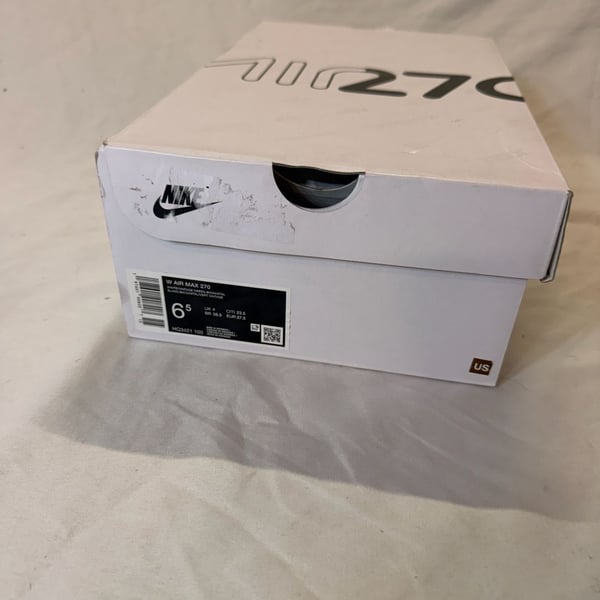 Nike Women's Air Max 270 White/Vintage Green-Bioastal Sneakers Size 6.5