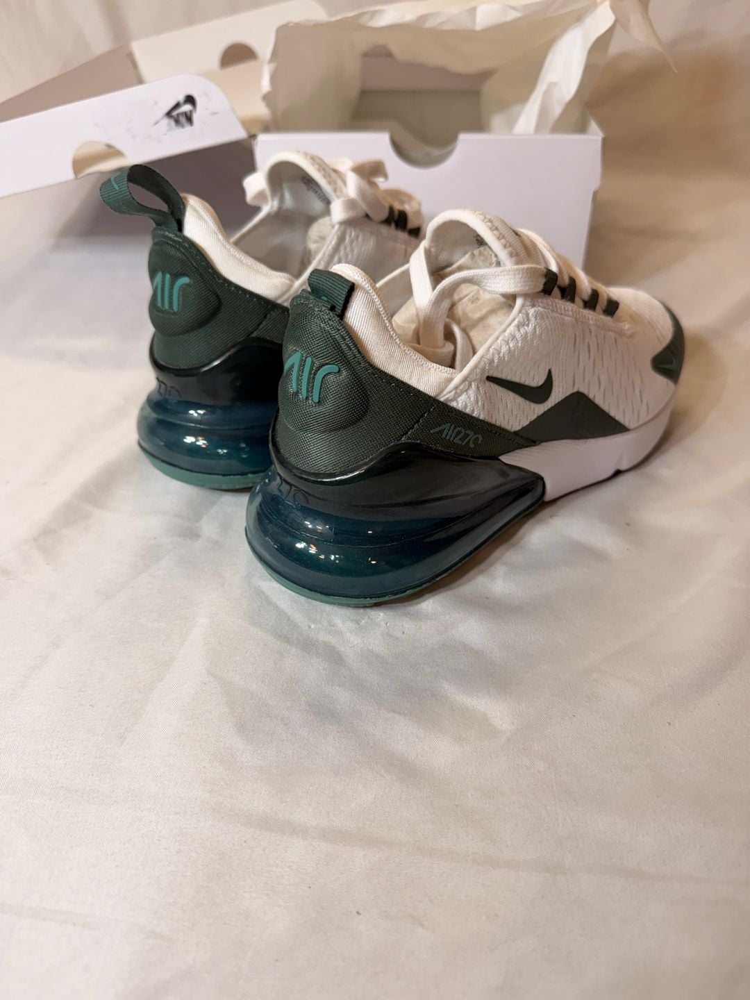 Nike Women's Air Max 270 White/Vintage Green-Bioastal Sneakers Size 6.5 5