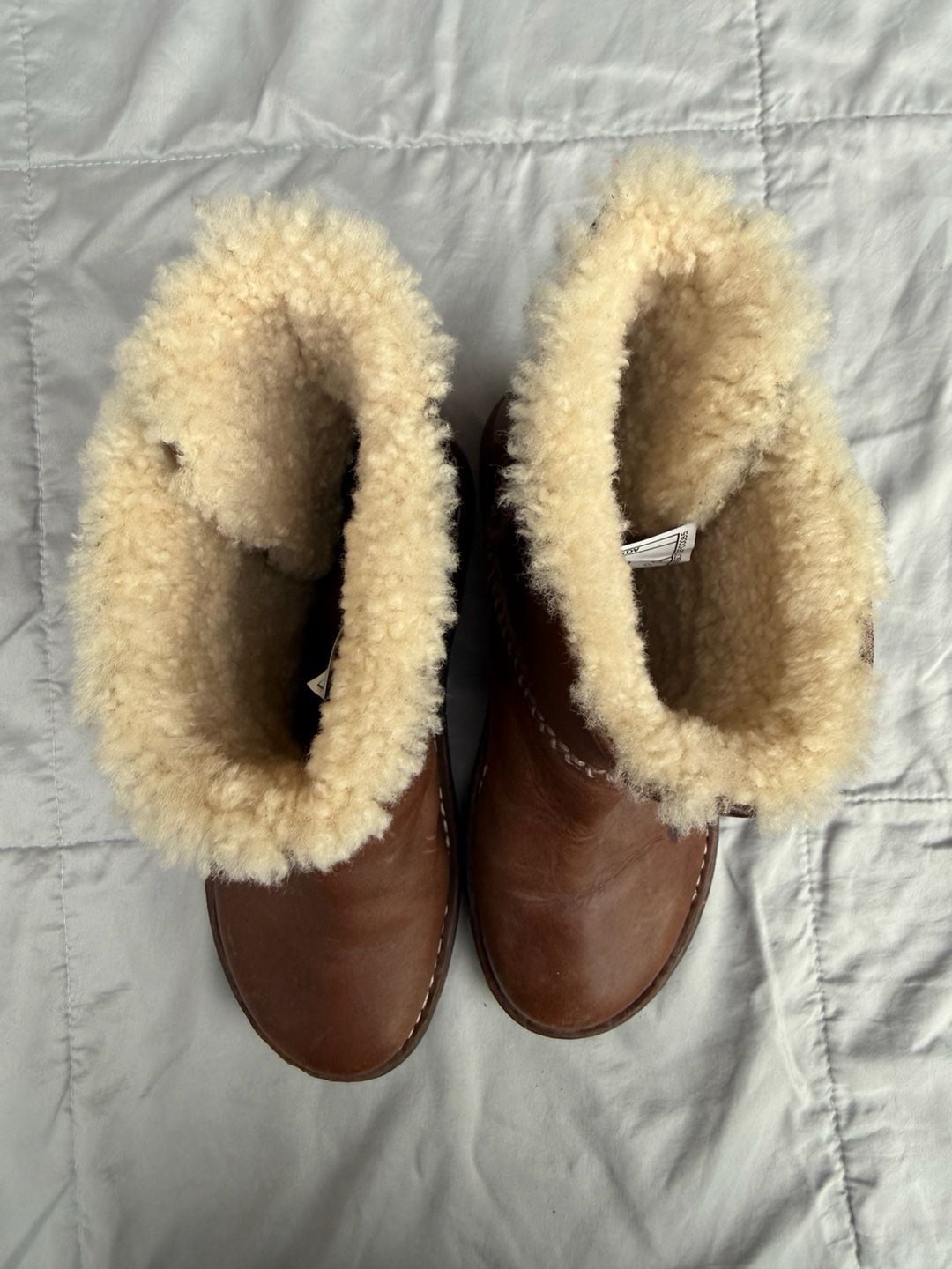 UGG Australia Lillie Womens Brown Leather Boots Sheepskin Lined Size 8 7