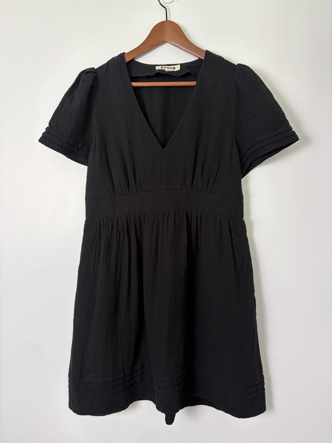 Boden Black V-Neck Puff Sleeve Short Mini Dress Size US 10P / UK 14P 2