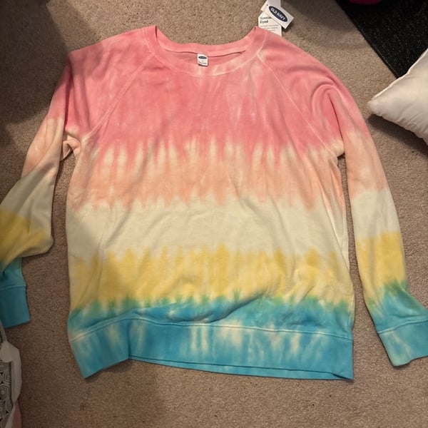 Old Navy Specially Dyed Rainbow Tie-Dye Crewneck Sweatshirt