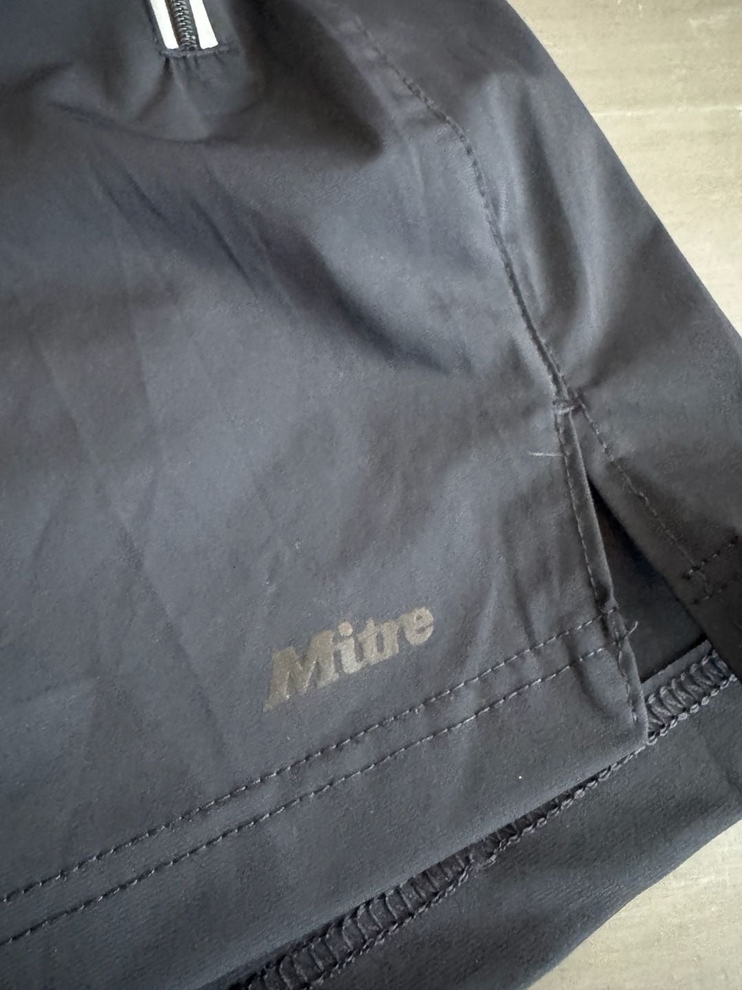 Mitre Men's Black Athletic Running Shorts with Zipper Pockets Size M 5