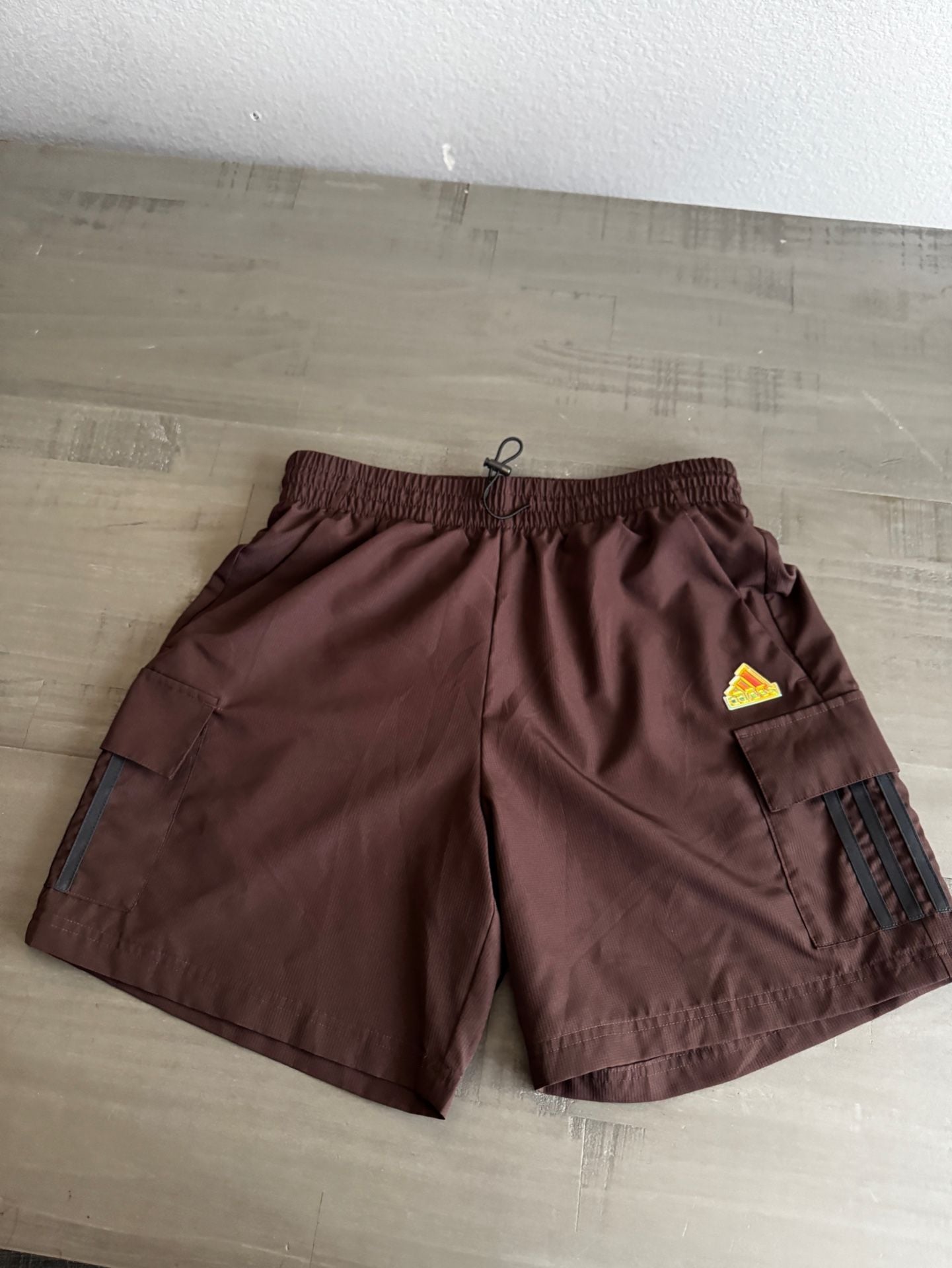 Adidas Brown Cargo Shorts with Drawstring and Iridescent Logo Size M 2