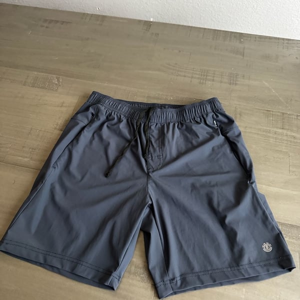 Element Active Men's Gray Athletic Workout Shorts with Zipper Pockets Size M