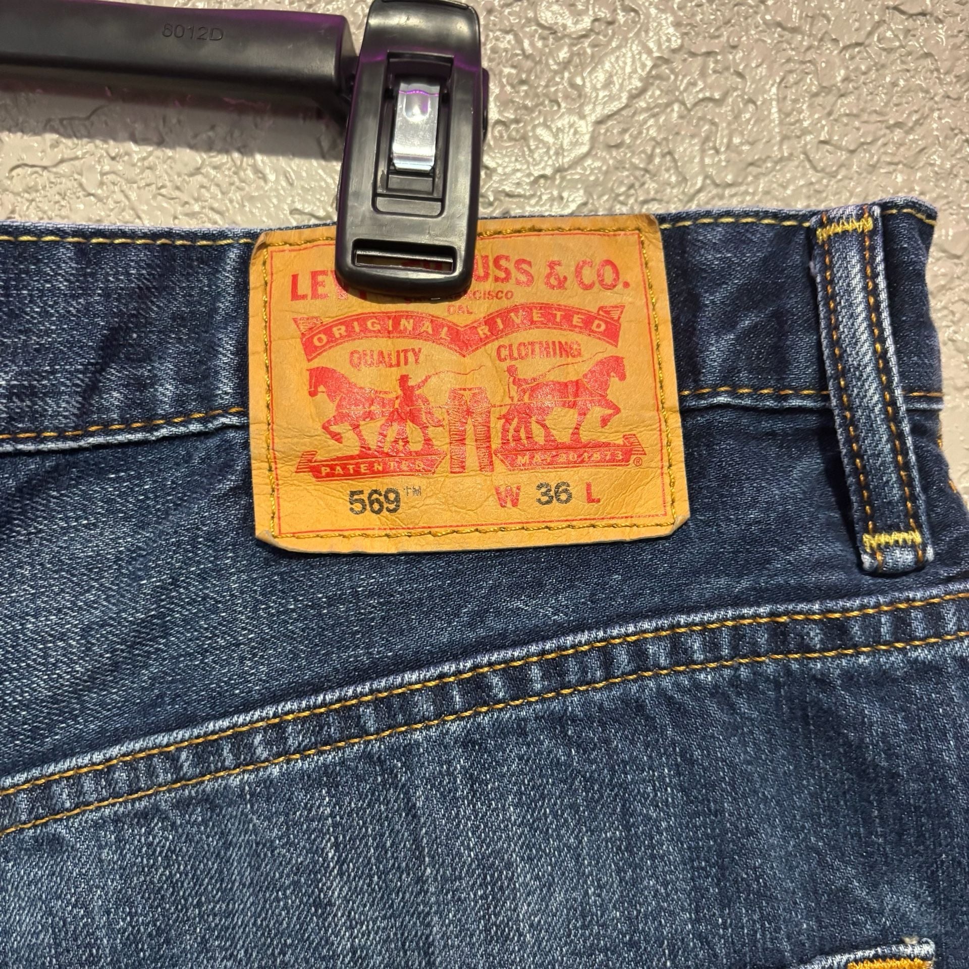 Levi's 569 Loose Straight Denim Blue Shorts Size 36 5