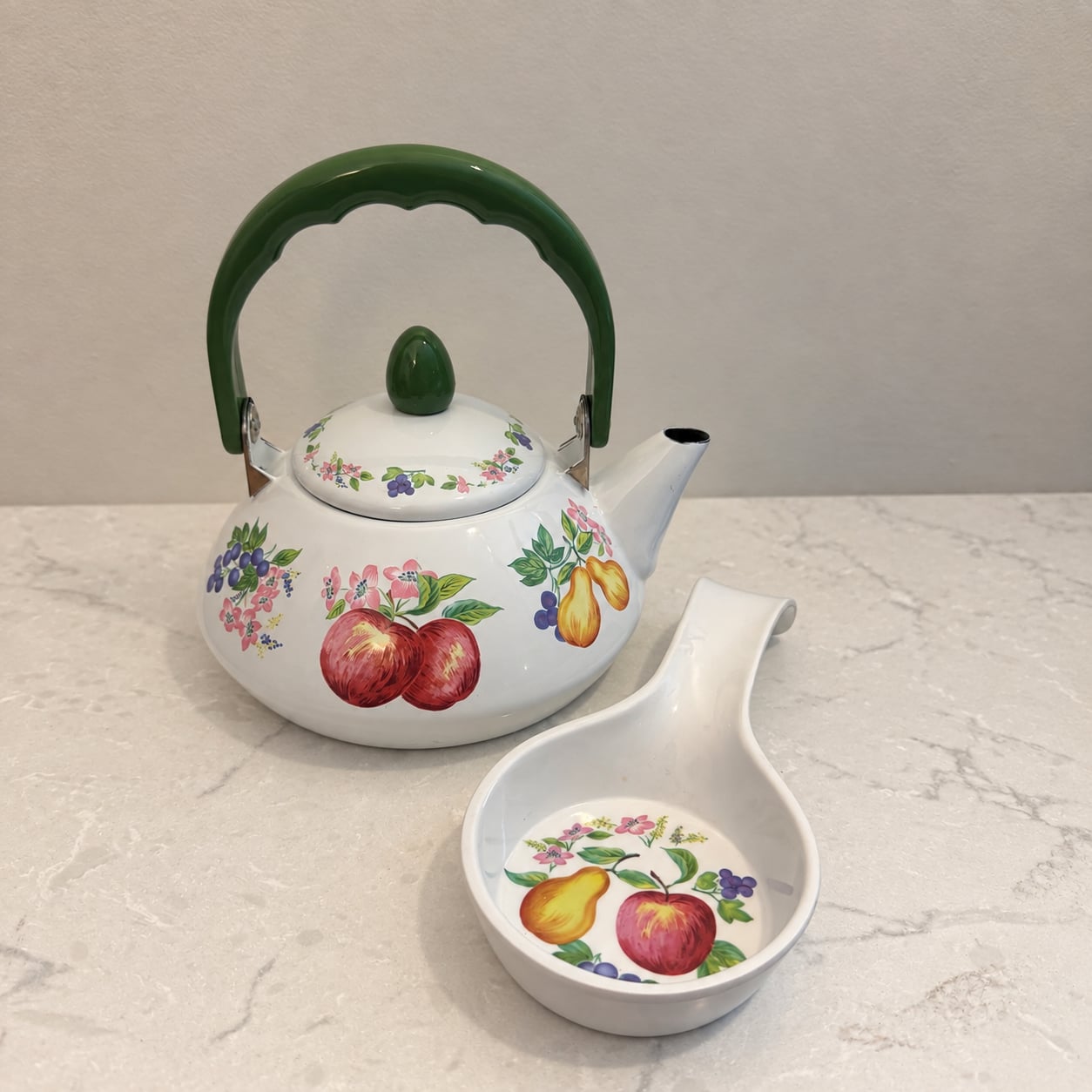Reston Lloyd Eurita Fruit Enamel Tea Kettle + Spoon Rest Vintage Cottagecore 1