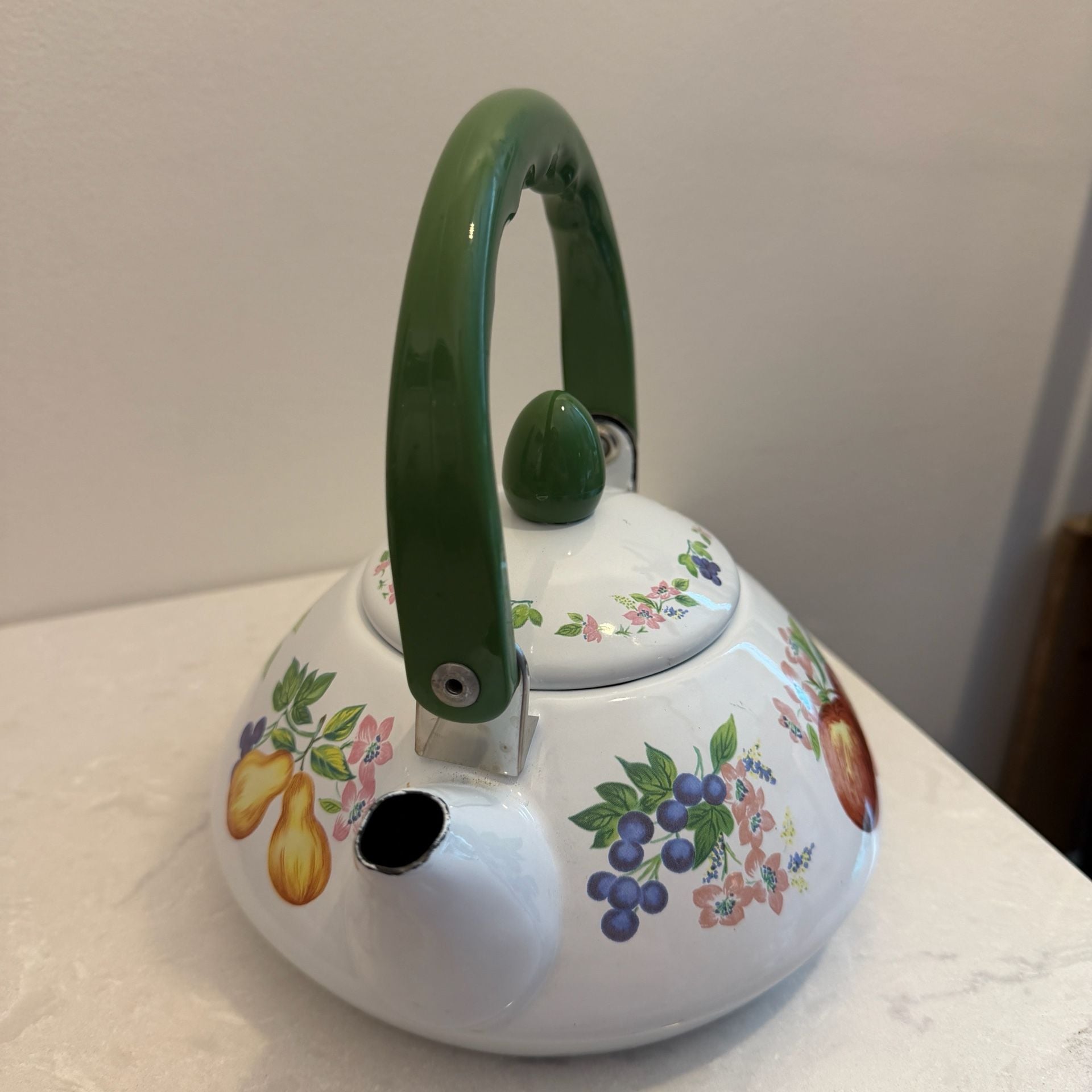 Reston Lloyd Eurita Fruit Enamel Tea Kettle + Spoon Rest Vintage Cottagecore 6