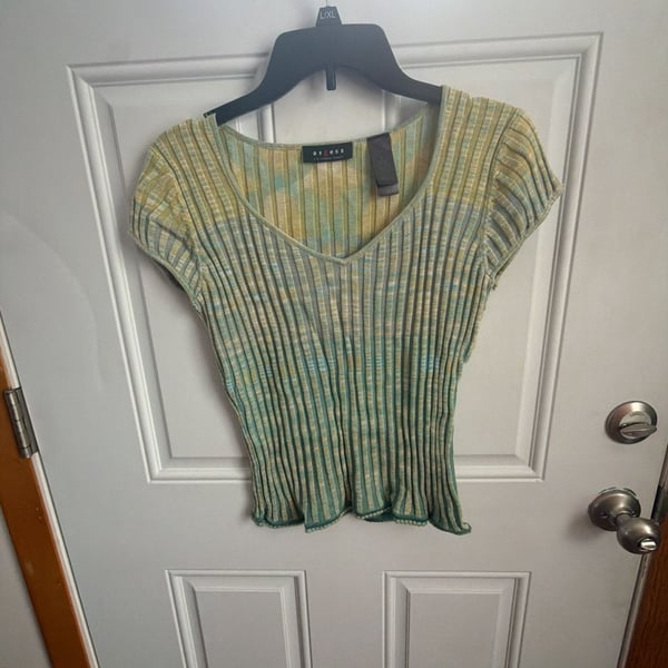 Axcess Vintage Ribbed V-Neck Short Sleeve Top Green Yellow