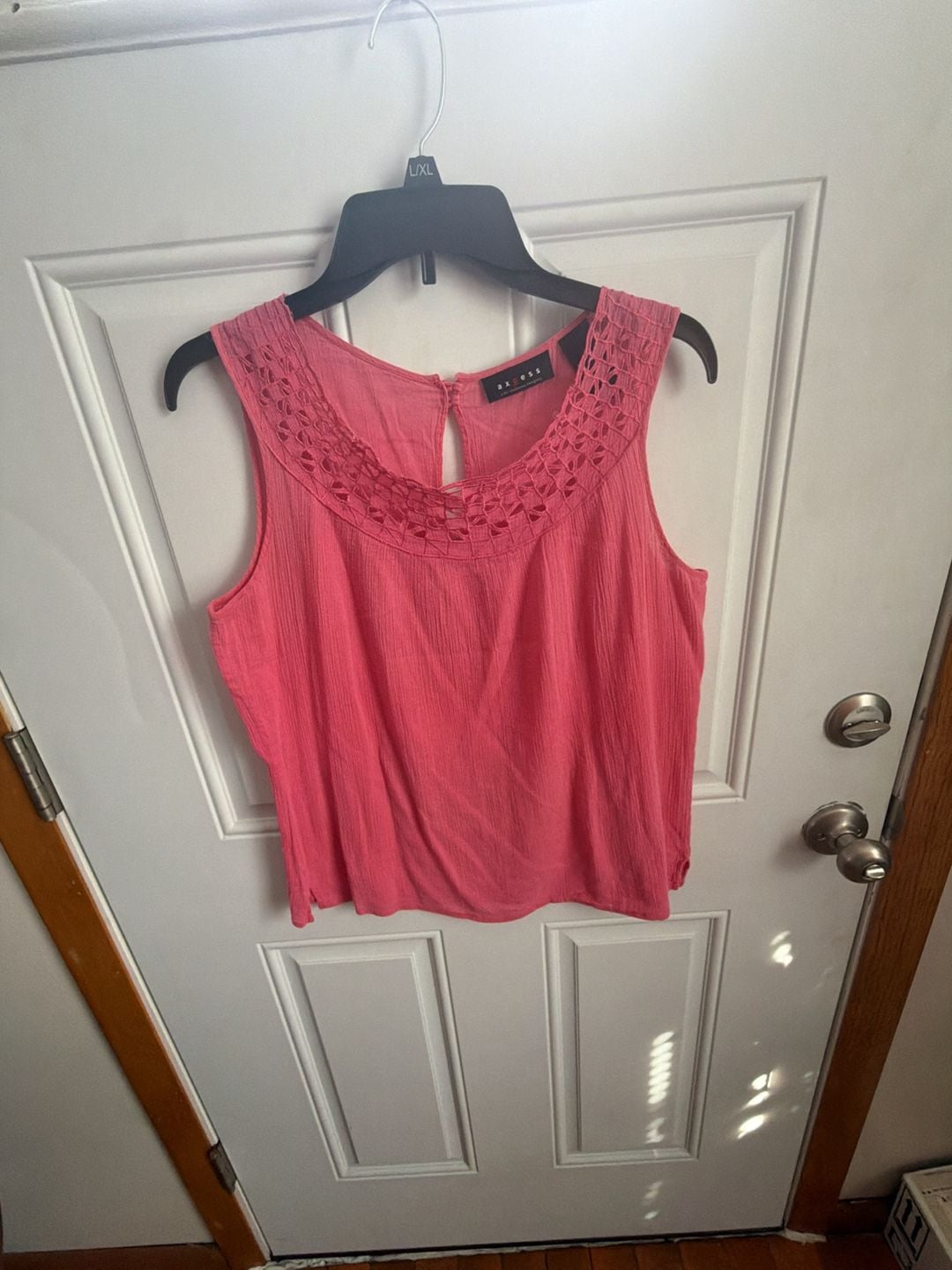 Axcess Women's Pink Sleeveless Crochet Trim Scoop Neck Tank Top Blouse 2