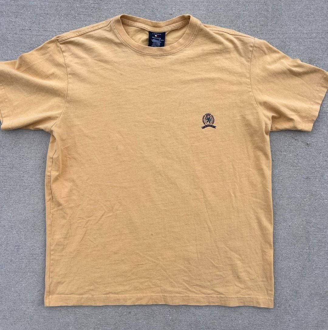 Vintage 90’s Tommy Hilfiger Embroidered Mustard Yellow T-Shirt Made in USA( M) 2