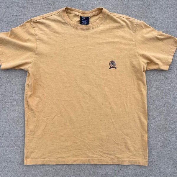 Vintage 90’s Tommy Hilfiger Embroidered Mustard Yellow T-Shirt Made in USA( M)