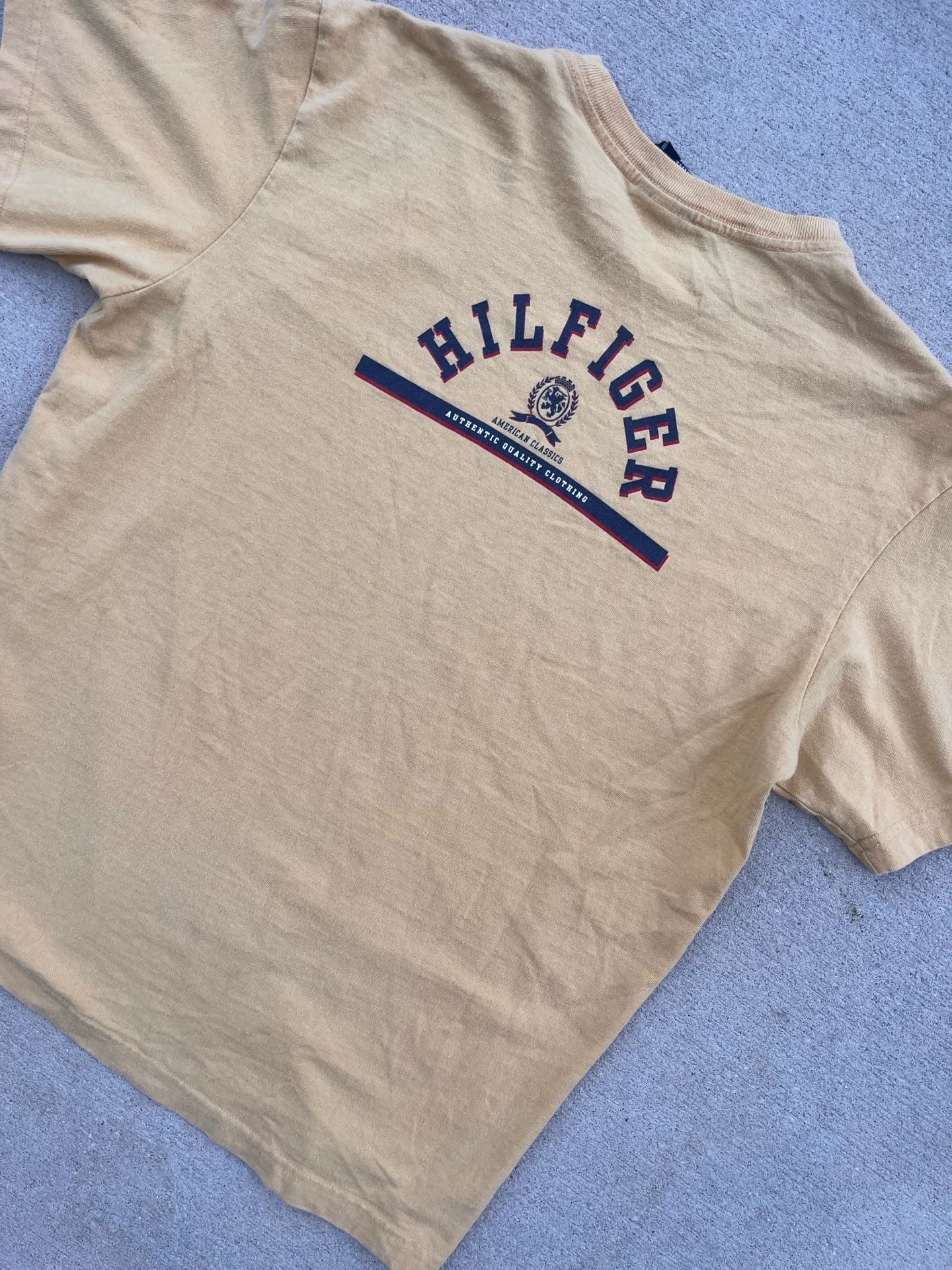 Vintage 90’s Tommy Hilfiger Embroidered Mustard Yellow T-Shirt Made in USA( M) 9