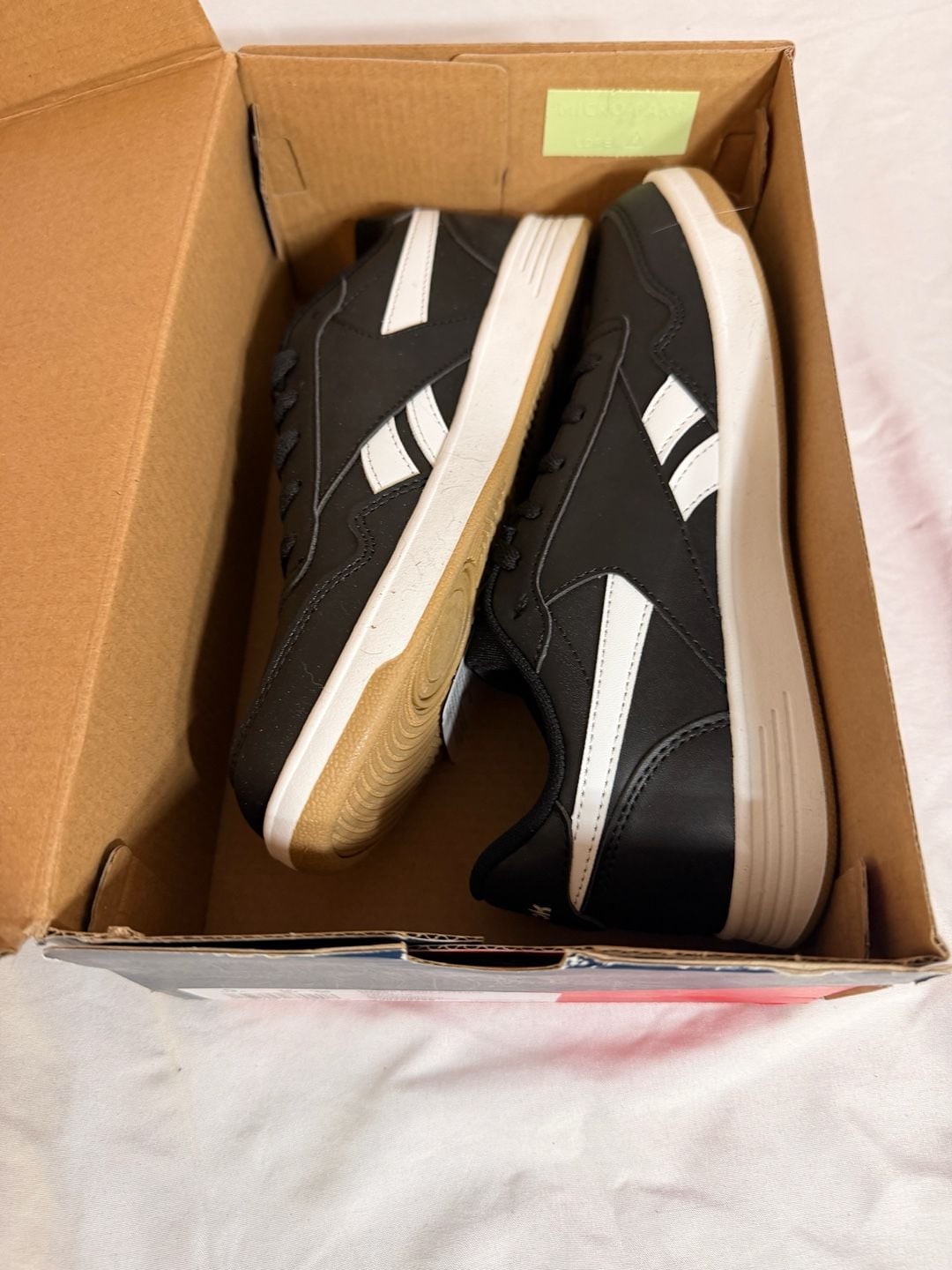 Reebok Court Advance Kids Sneakers Black White Gum Size 5 3