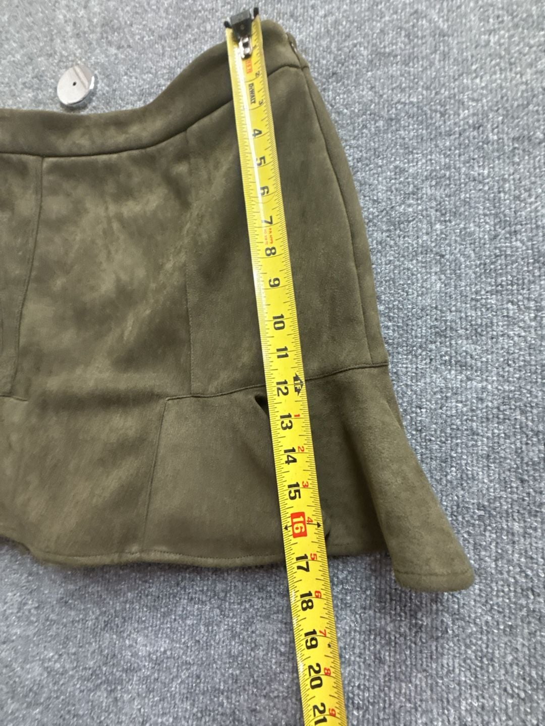 a loves a Olive Green Faux Suede Ruffle Hem Mini Skirt Size M 6