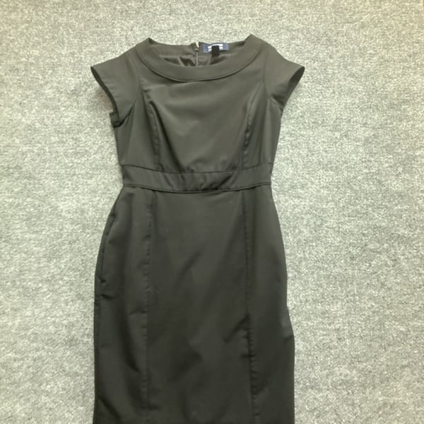 Lands' End Outfitters Black Petite Cap Sleeve Sheath Dress Size 2