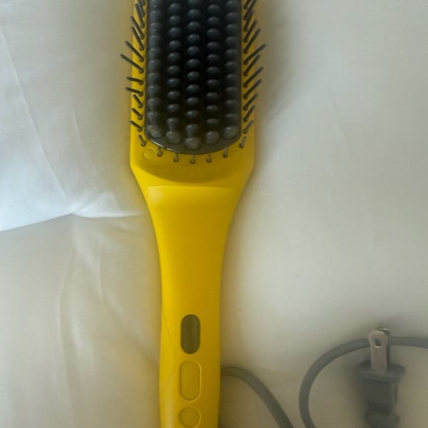 Drybar The Brush Crush Heated Straightening Brush