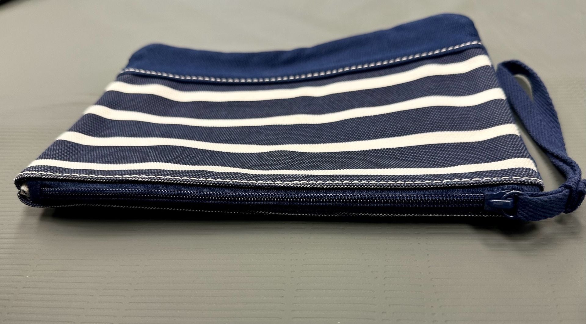 Lands' End Blue and White Striped Canvas Wristlet Clutch Cosmetic Pouch 4