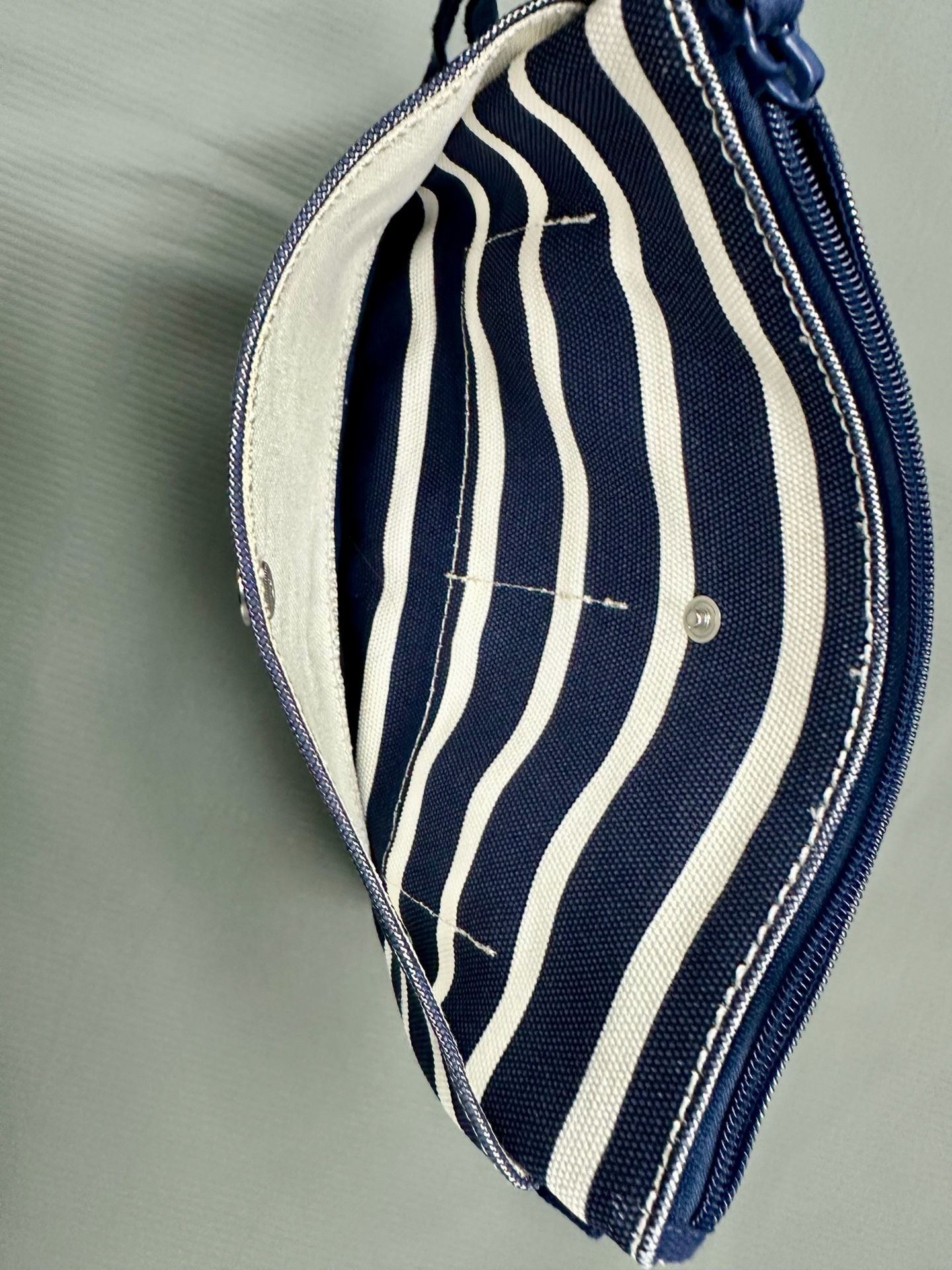 Lands' End Blue and White Striped Canvas Wristlet Clutch Cosmetic Pouch 8