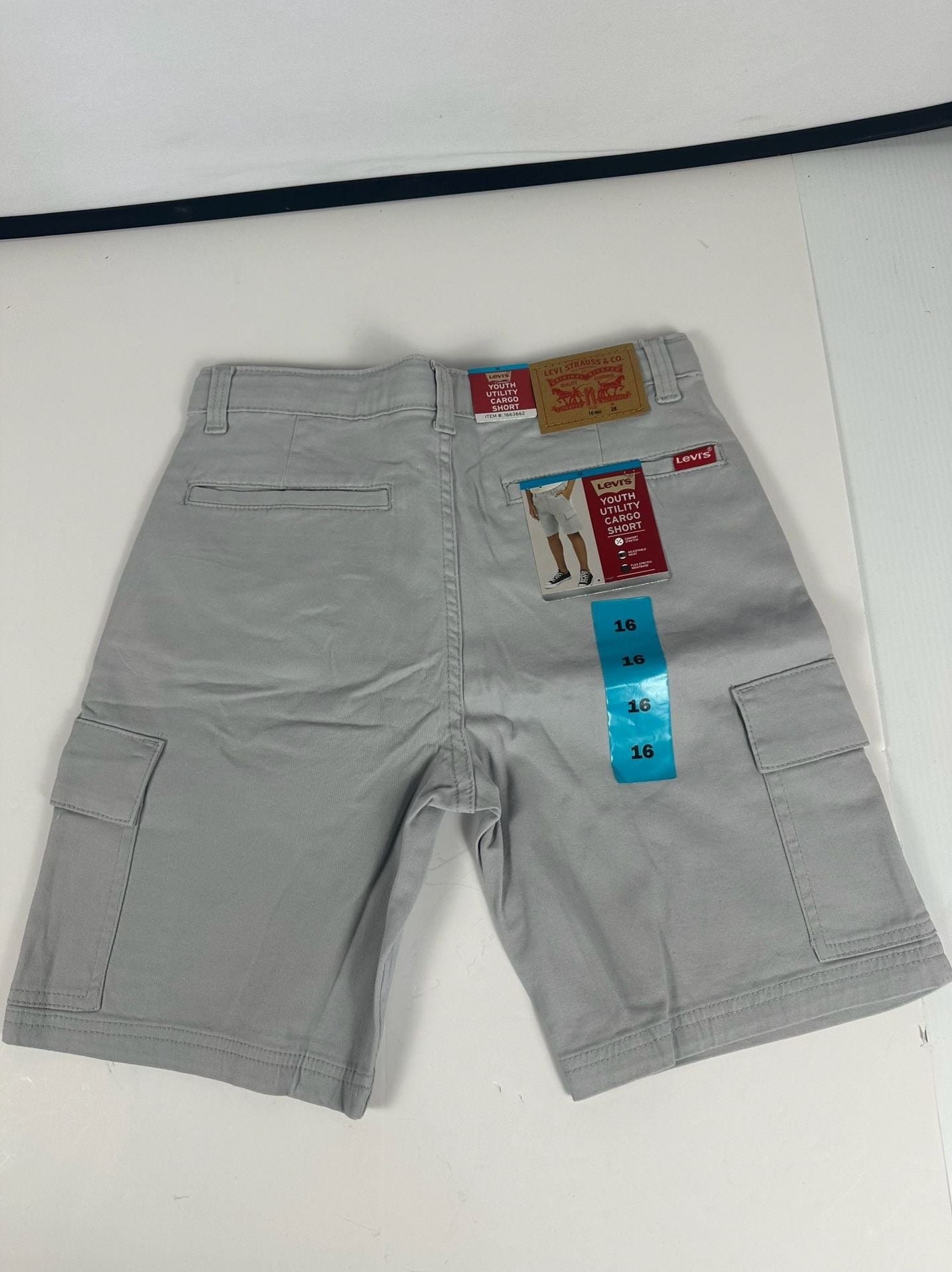 Levis Boys 16 Youth Utility Cargo Shorts Gray NWT Comfort Stretch Waist 28 4