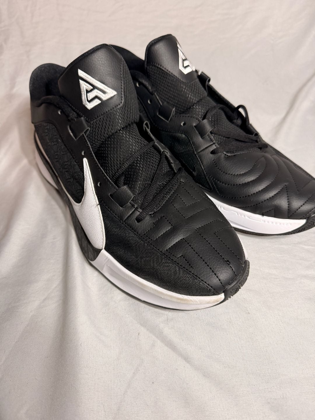 Nike Zoom Freak 5 TB Black White Basketball Shoes DZ2946-001 6