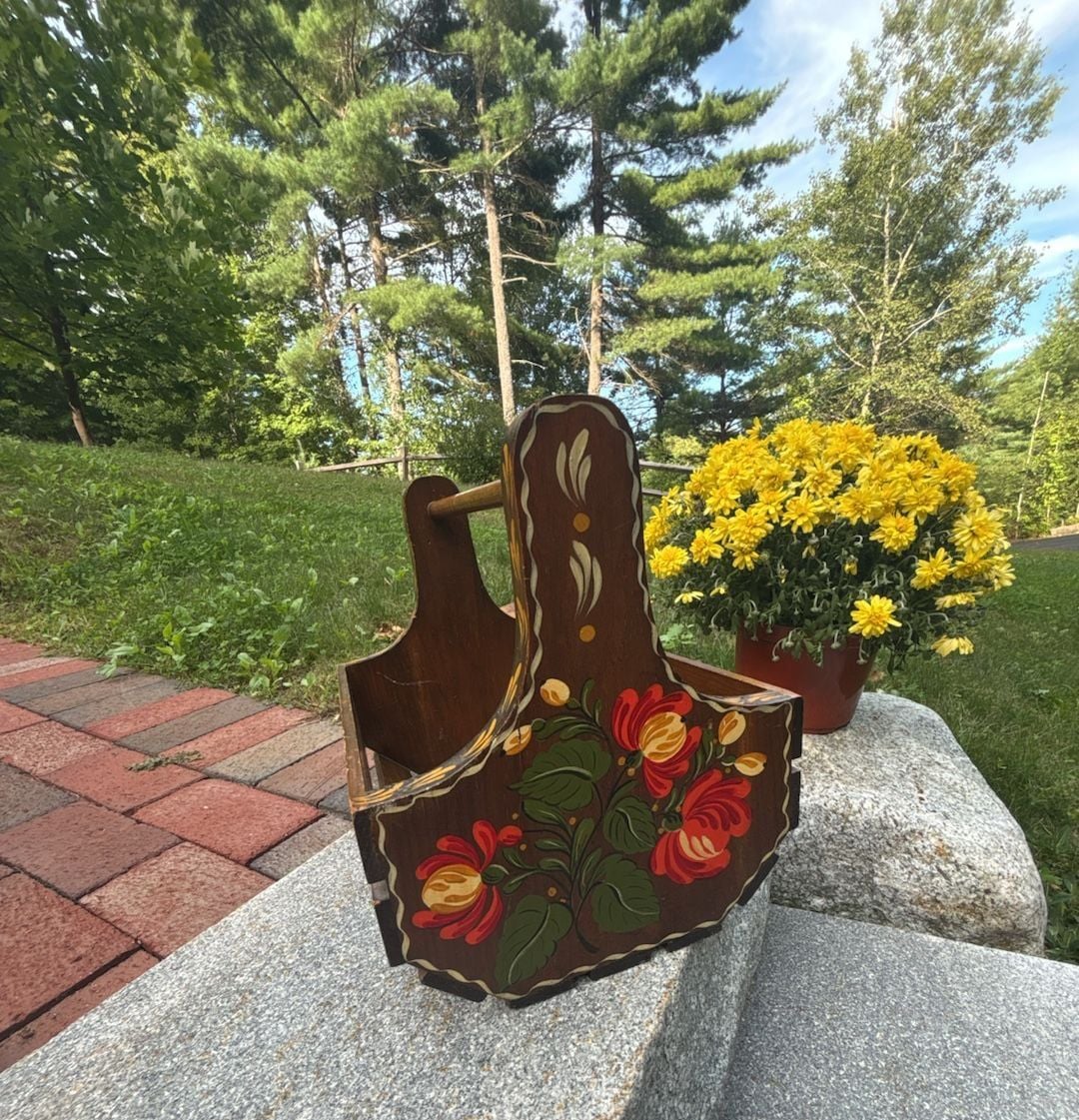 Vintage Hand Painted Wooden Folk Art Magazine Rack 1