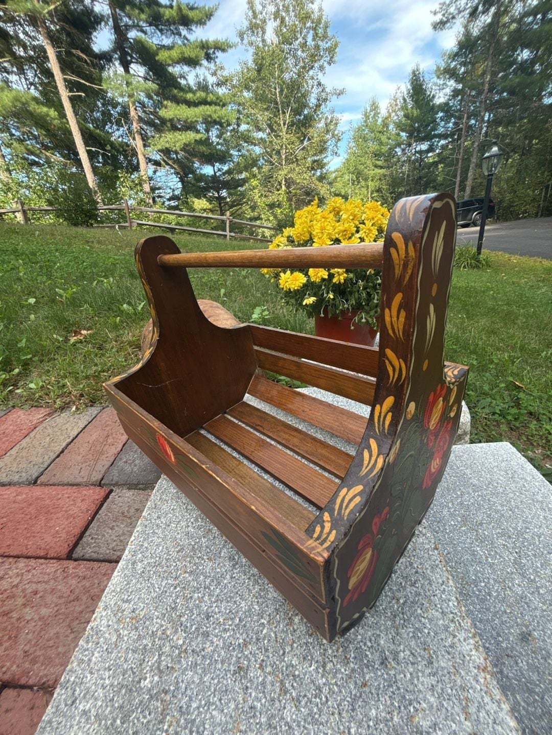 Vintage Hand Painted Wooden Folk Art Magazine Rack 2