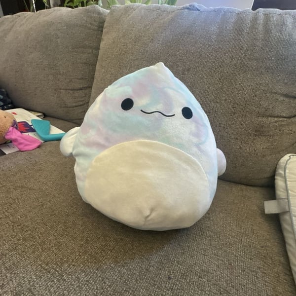 Squishmallows Laslow the Beluga Whale Tie-Dye Plush Stuffed Animal
