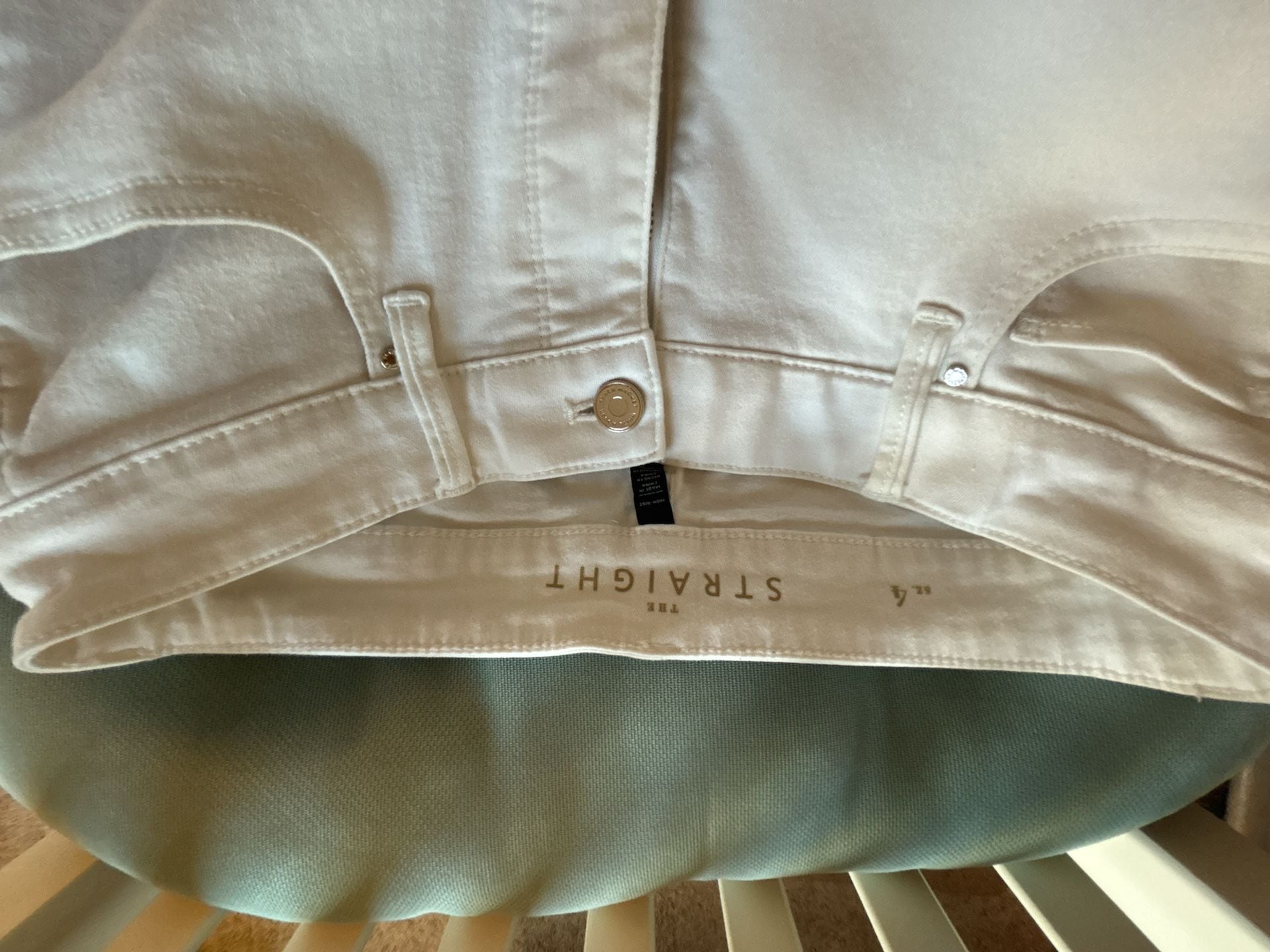 White House Black Market The Straight High-Rise White Jeans Size 4 2