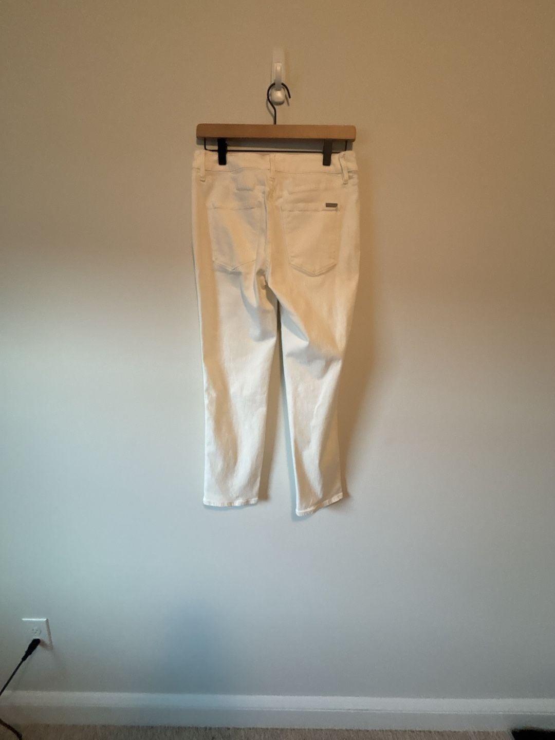 White House Black Market The Straight High-Rise White Jeans Size 4 7