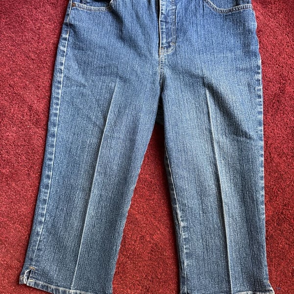 Gloria Vanderbilt Women's Blue Denim Mid Rise Straight Leg Cropped Jeans Size 10