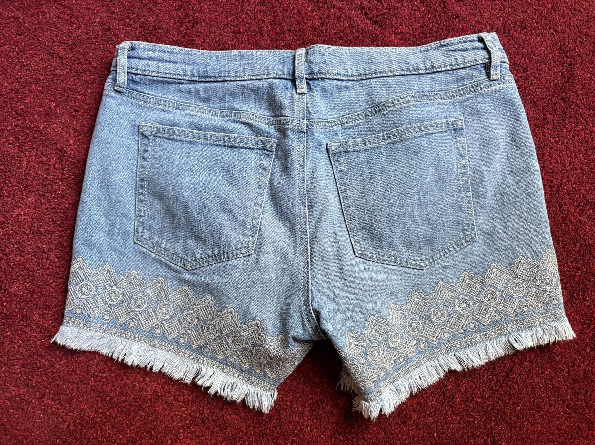 LOFT Made and Loved Embroidered Raw Hem Denim Shorts Size 8 3