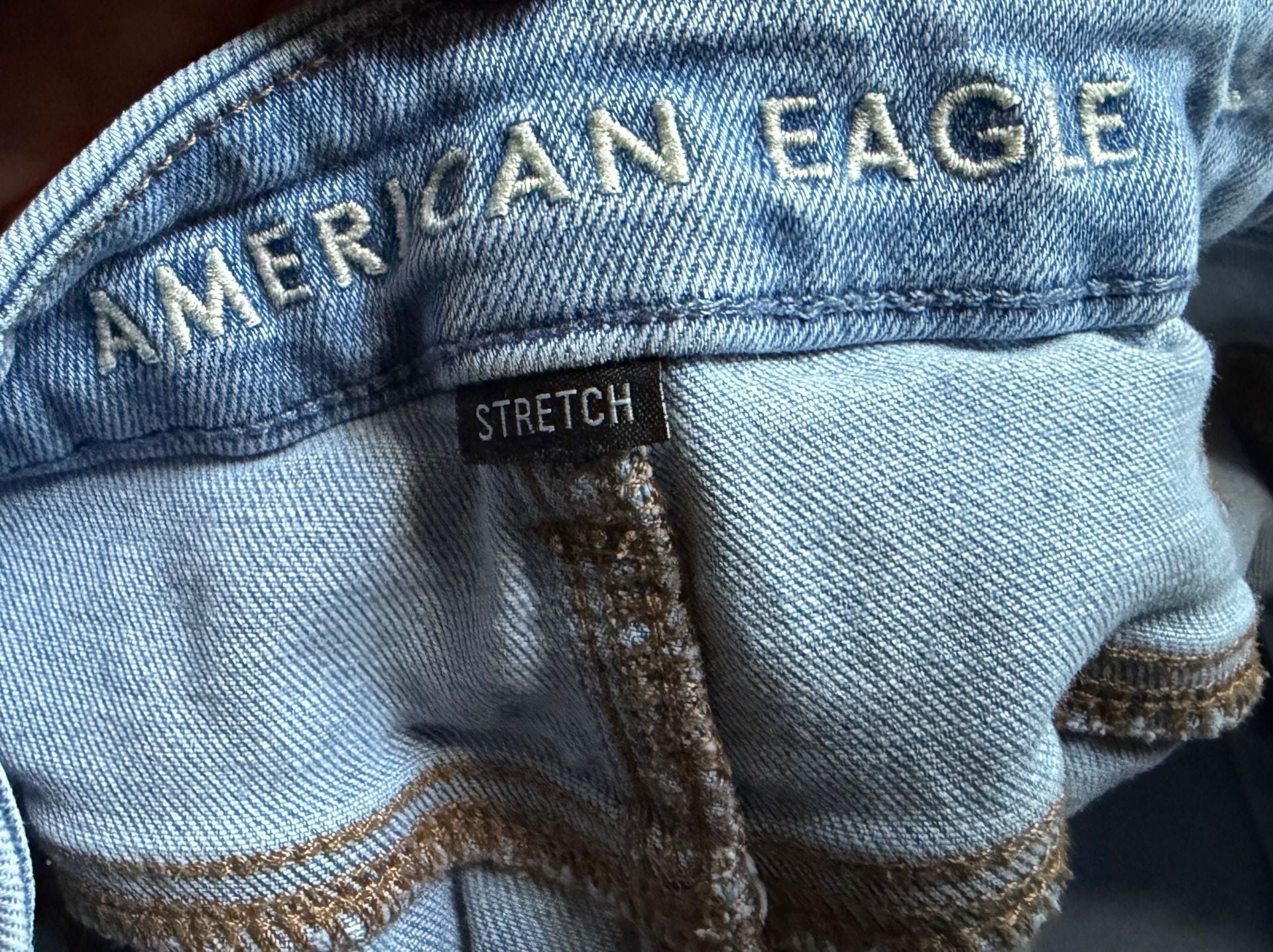 American Eagle Curvy Mom Short Light Wash Cuffed Denim Shorts Size 16 5