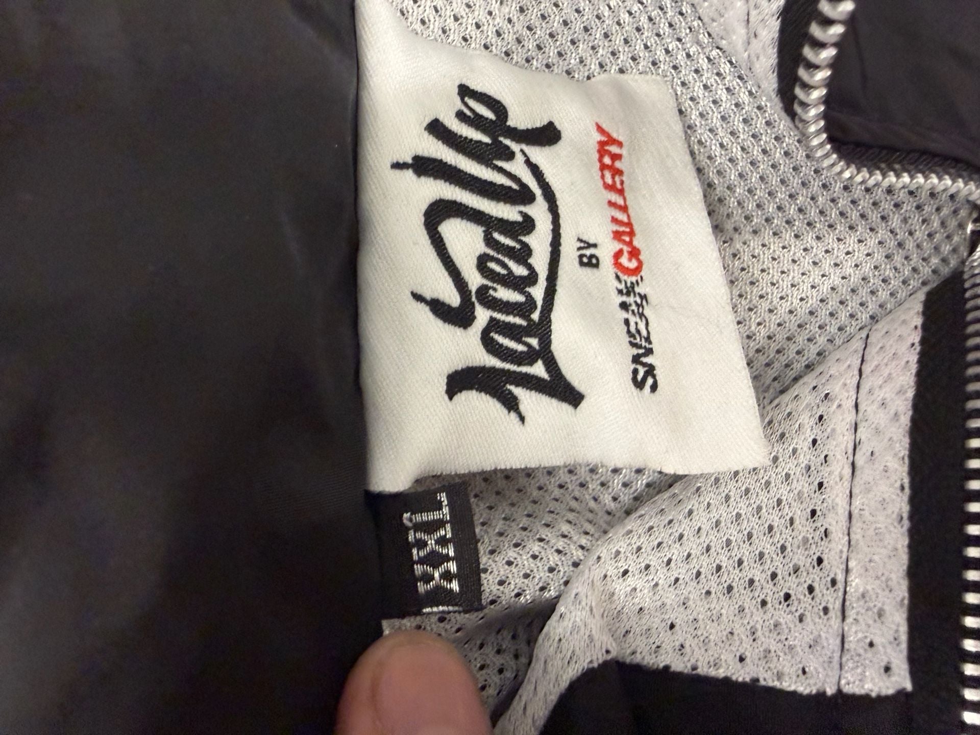 Laced Up by Sneak Gallery Tri-Color Zip Windbreaker Jacket XXL 3