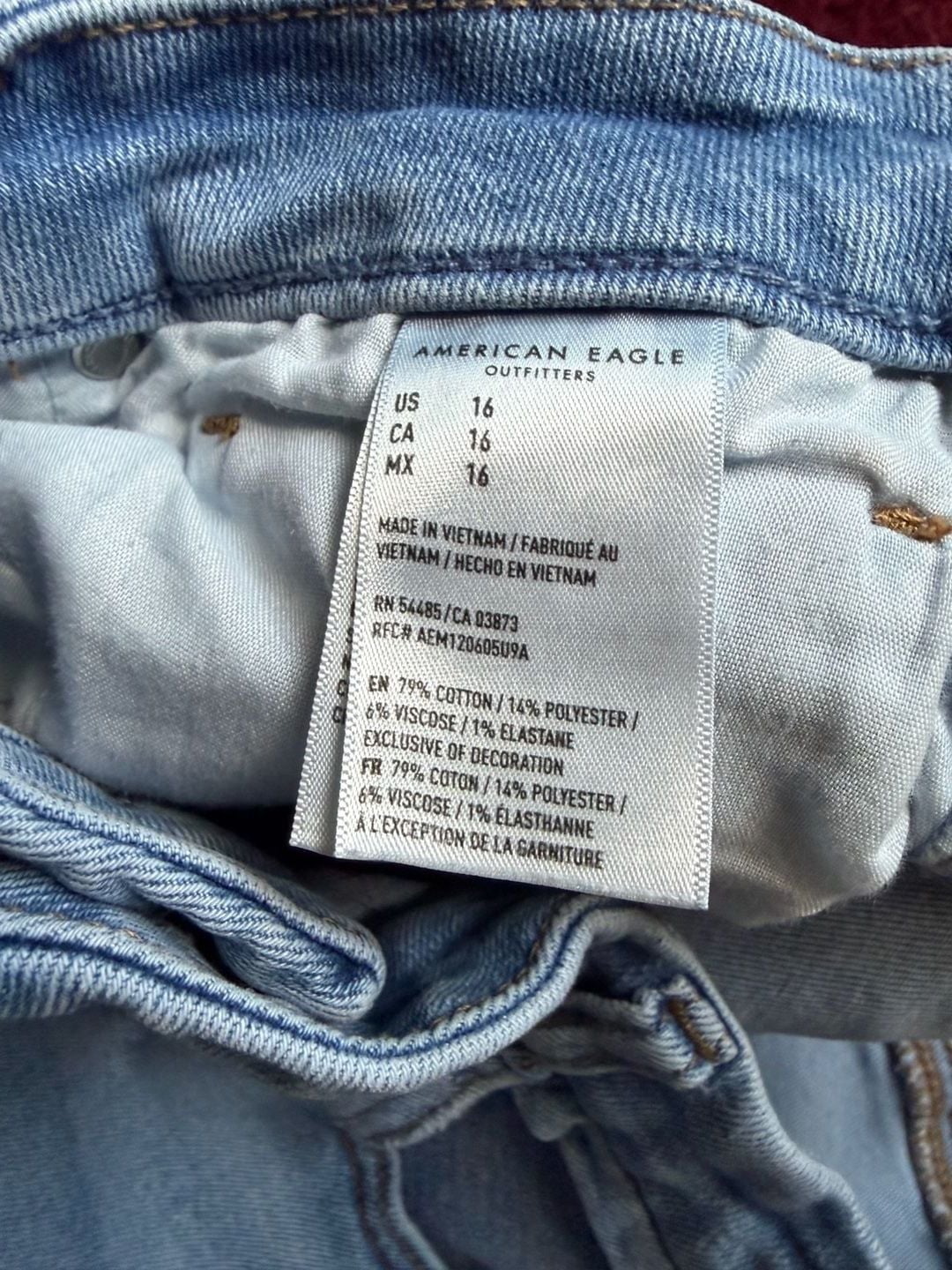 American Eagle Curvy Mom Short Light Wash Cuffed Denim Shorts Size 16 6