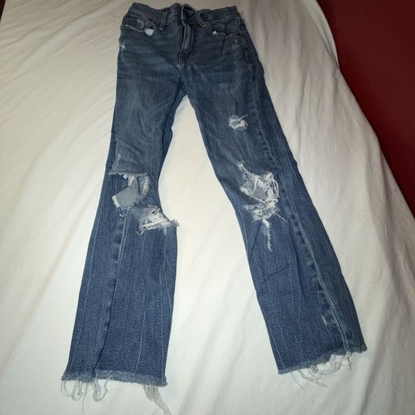 Abercrombie & Fitch Mom Jeans Distressed Size 25 0S