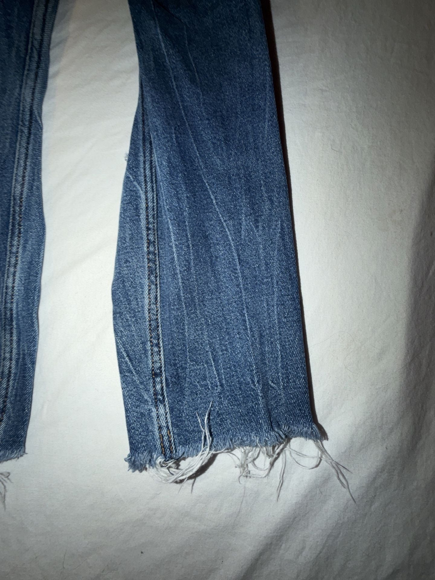 Abercrombie & Fitch Mom Jeans Distressed Size 25 0S 8