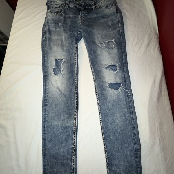 Silver Jeans Co. Fluid Denim Boyfriend Distressed Jeans
