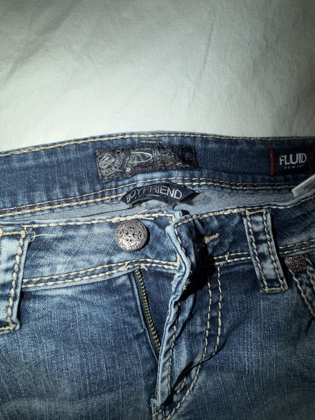 Silver Jeans Co. Fluid Denim Boyfriend Distressed Jeans 7